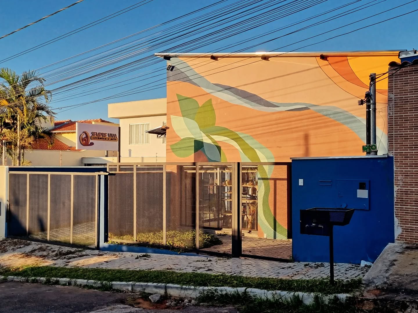 Fachada do estúdio Sempre Viva em Lavras